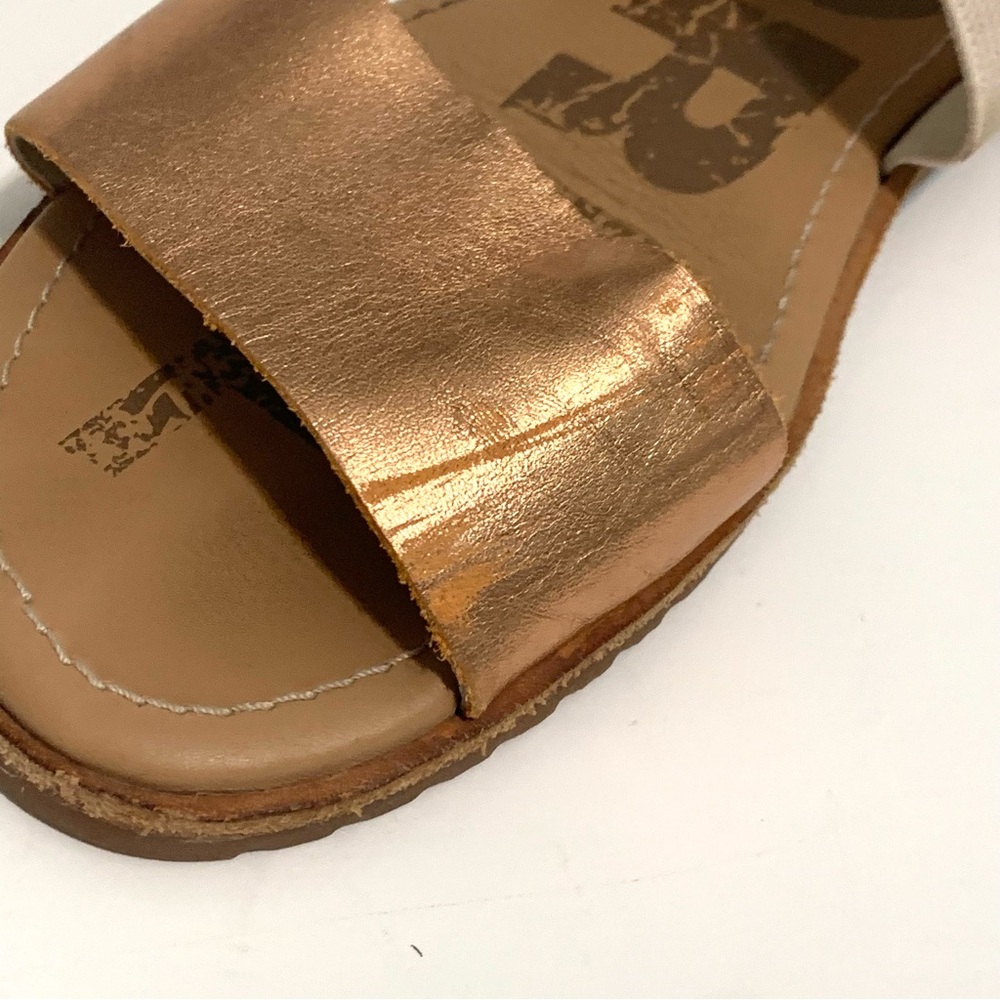 Sorel Women's Sandals in Gold and Cream - Picture 8 of 10